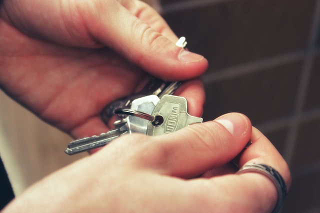 landlord with keys 