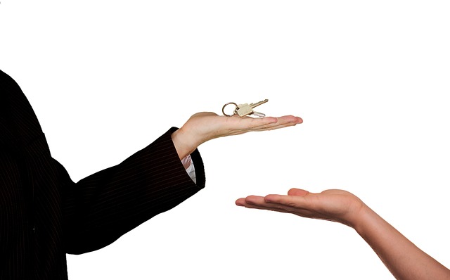 landlord holding keys