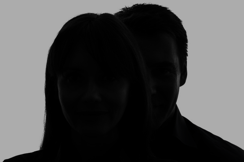 silhouette-of-fake-tenant-and-landlord